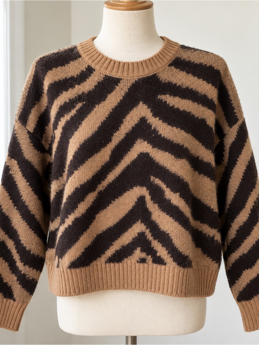 American Eagle Women’s S Zebra Animal Print Wool Blend Crewneck Sweater Brown